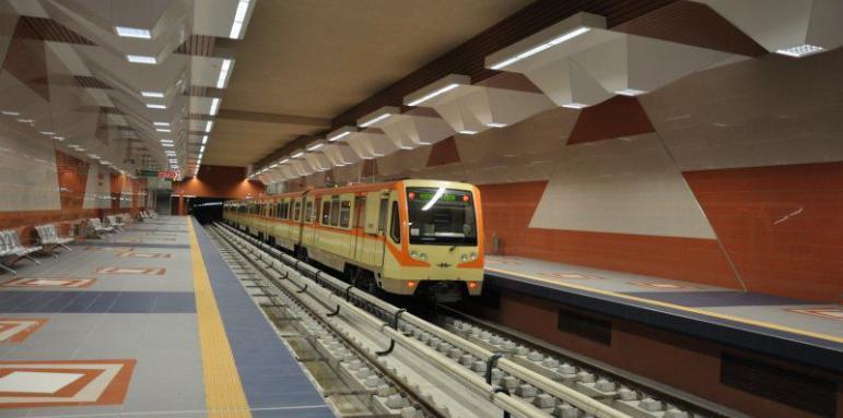 Фандъкова в безизходица, ще спира ли метрото в София